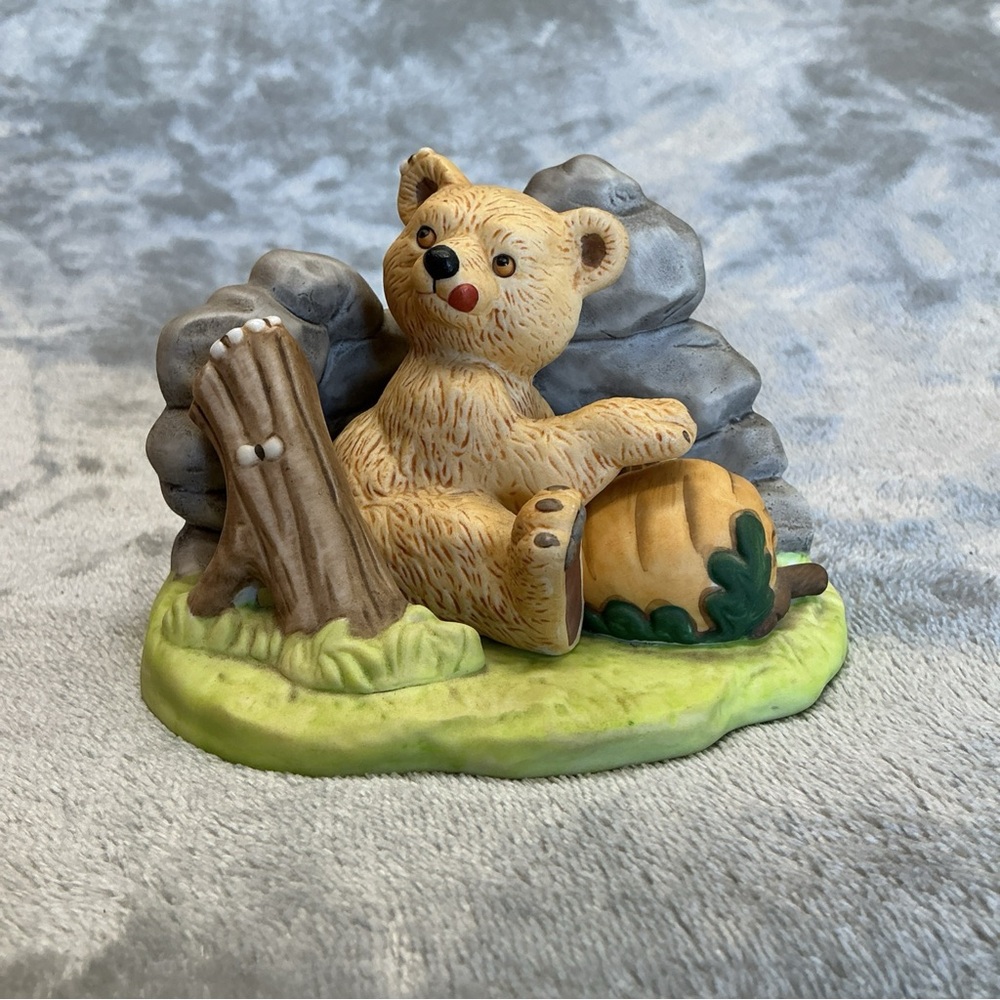 Vintage 1984 Franklin Porcelain Hand Painted Woodland Surprise BEAR Den